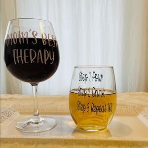 Customizable perfect for any occasion. Wine glasses.